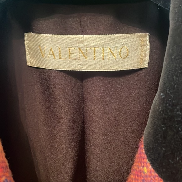 Valentino Stunner Coat Runway piece!!!!Perfect condition!!100% wool-spring/Fall! - Picture 2 of 9